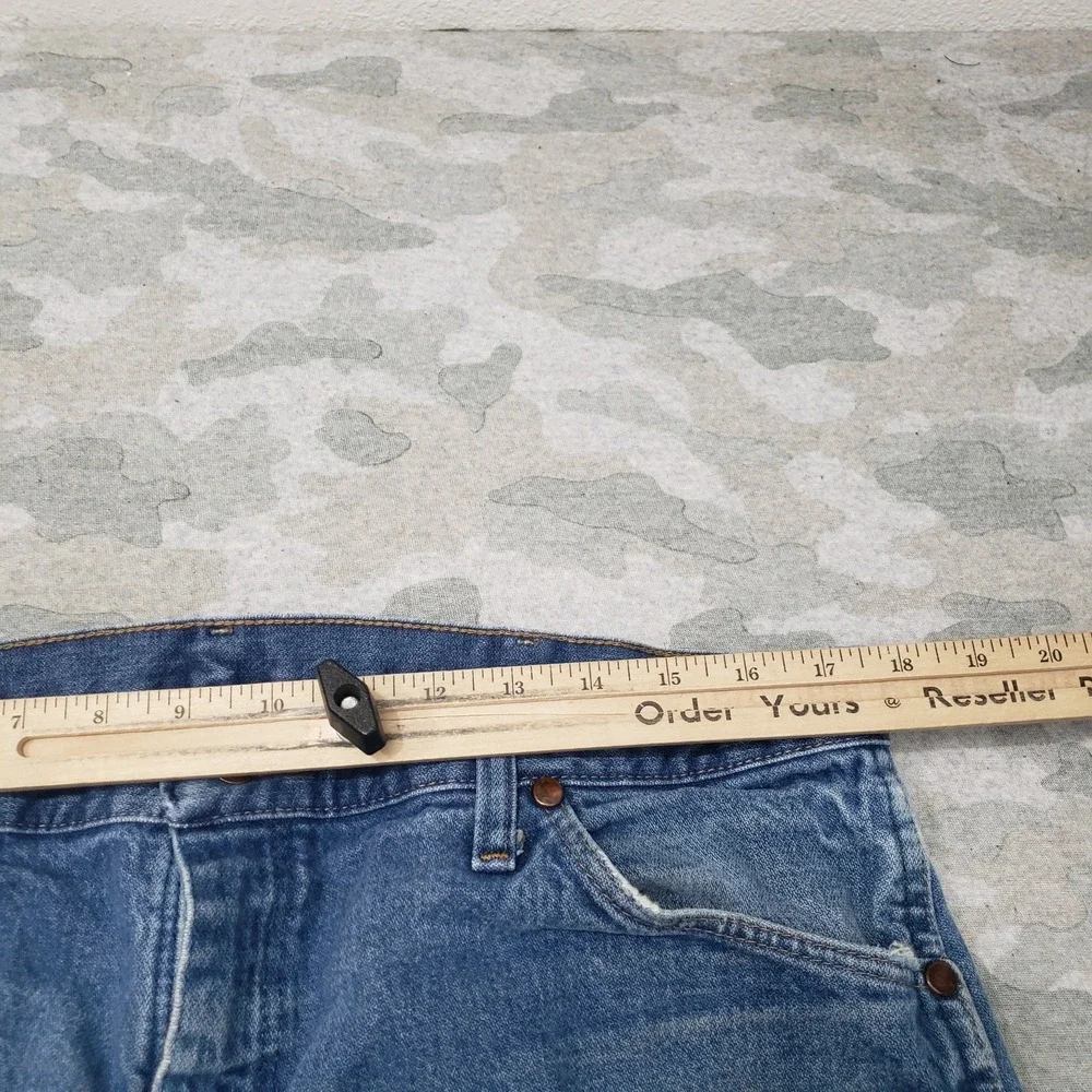 Wrangler Jeans Mens 37x34 Blue‎ 13mwz Western Cowboy Cut Denim Medium Wash